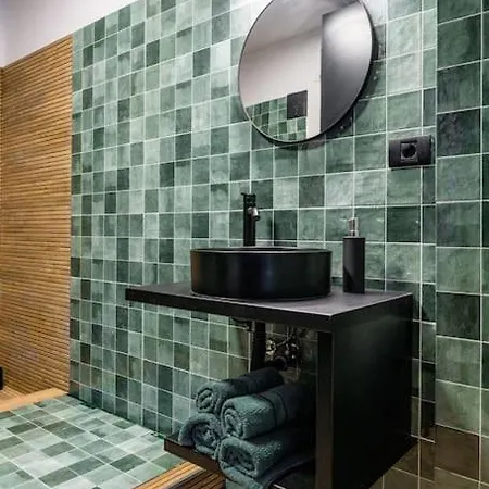 Downtown Victoriei Flat With Garden And Jacuzzi شقة بوخارست