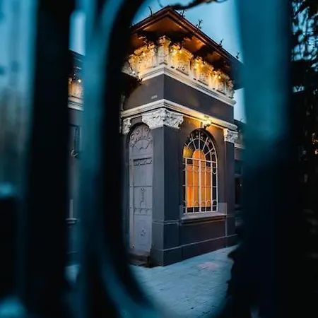 Downtown Victoriei Flat With Garden And Jacuzzi Daire