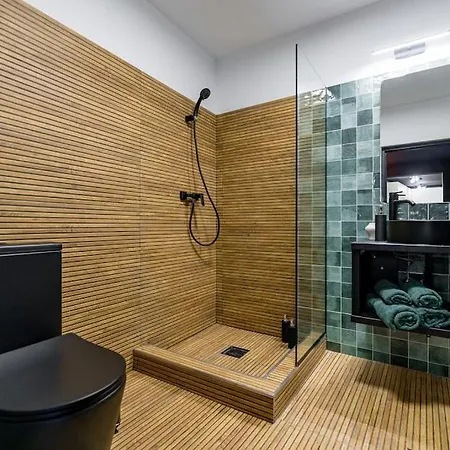 Daire Downtown Victoriei Flat With Garden And Jacuzzi Bükreş