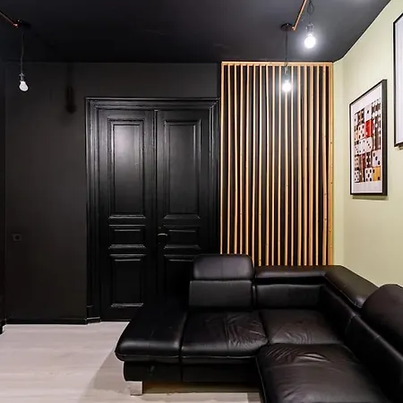Downtown Victoriei Flat With Garden And Jacuzzi Daire